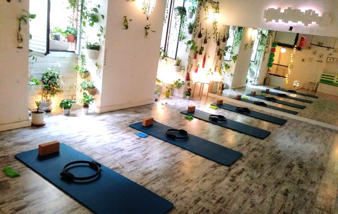 Pilates & Yoga Pura Vida