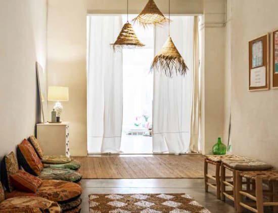 blanc yoga Eixample