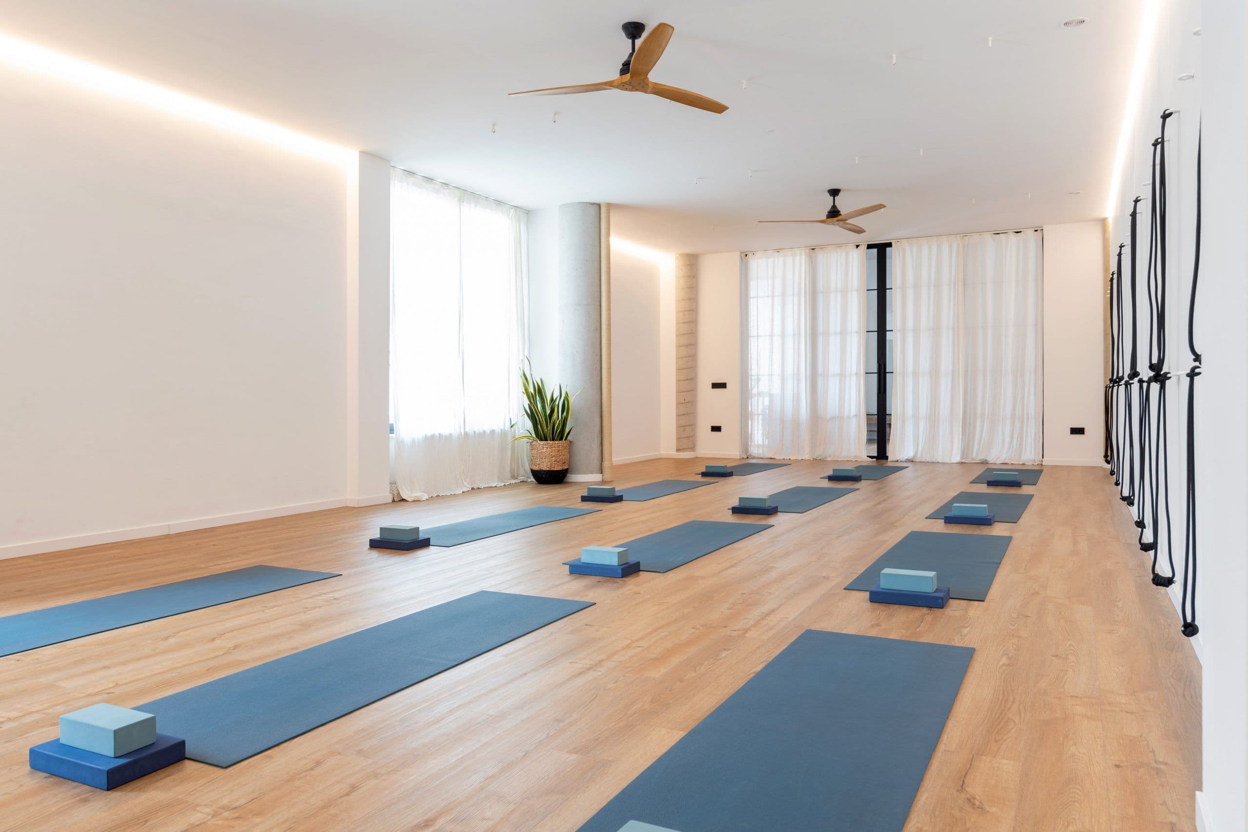 Cālma Studio - Yoga & Mindfulness
