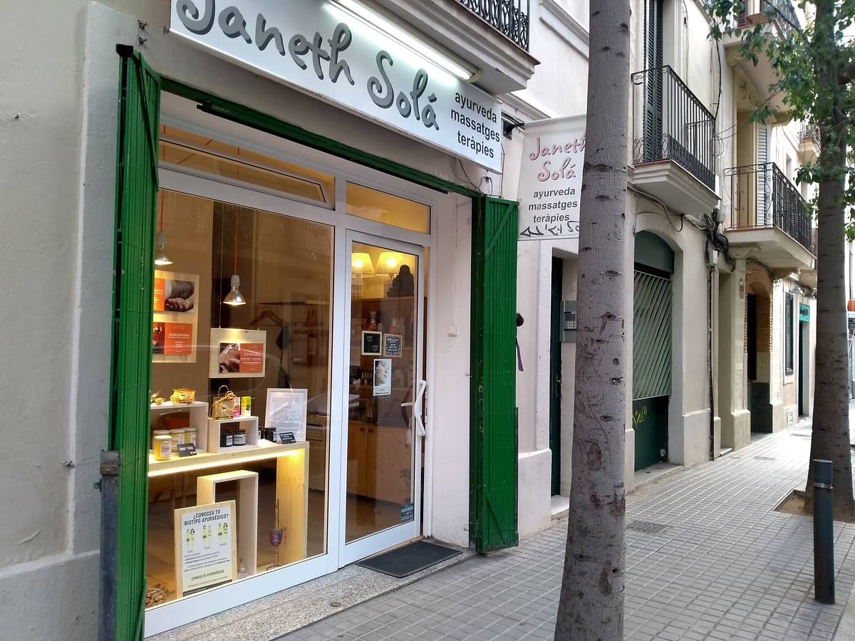 Janeth Solá Ayurveda y Acupuntura